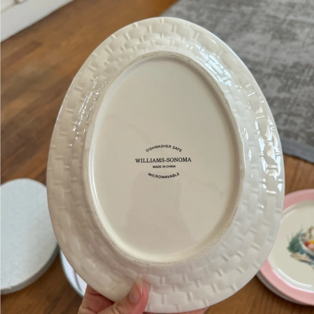 Williams & Sonoma Easter Rabbit Plate Set of 2 with Box